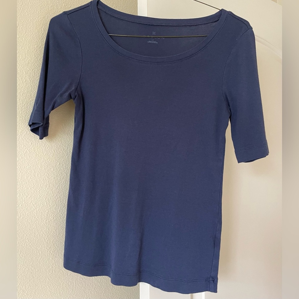 Navy knit 3/4 sleeve top